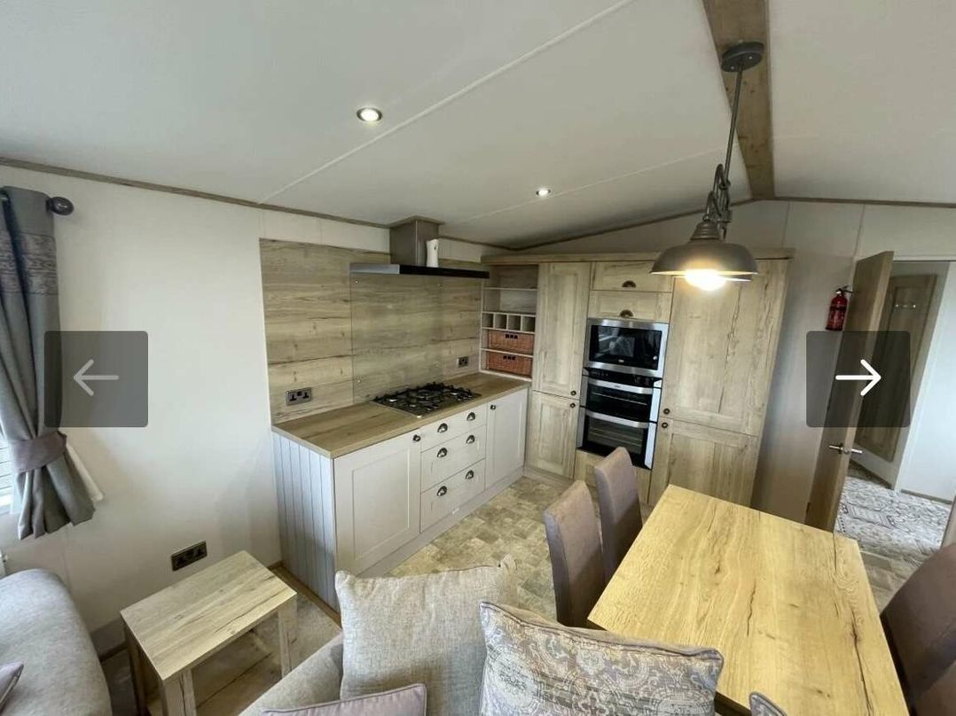 Looe Bay Holiday Park - Holiday Accommodation 6341