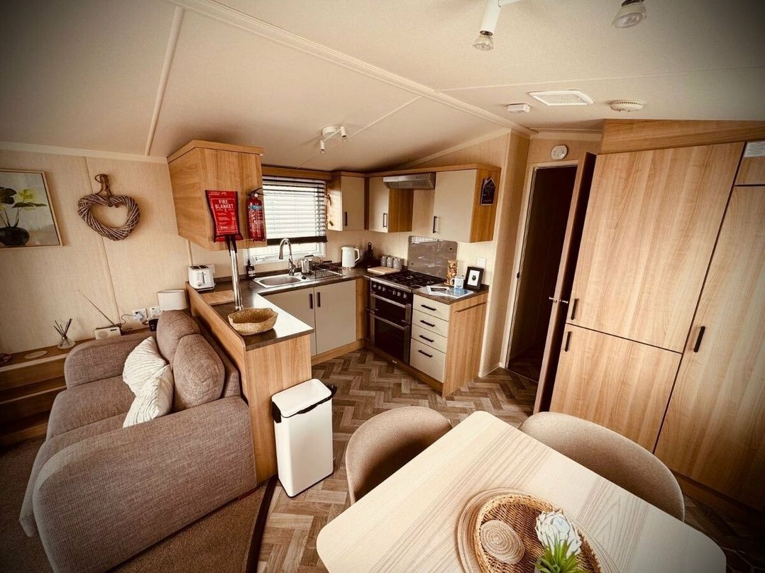 Devon Cliffs Holiday Park - Holiday Accommodation 6394