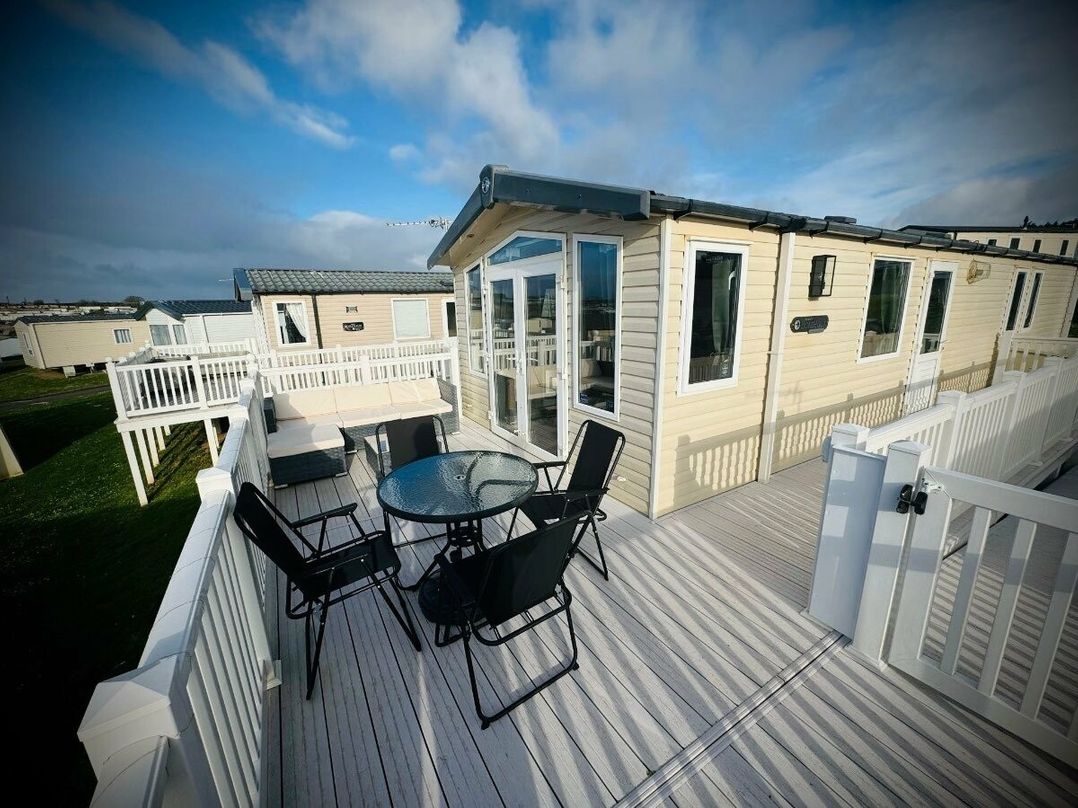 Devon Cliffs Holiday Park - Holiday Accommodation 6394