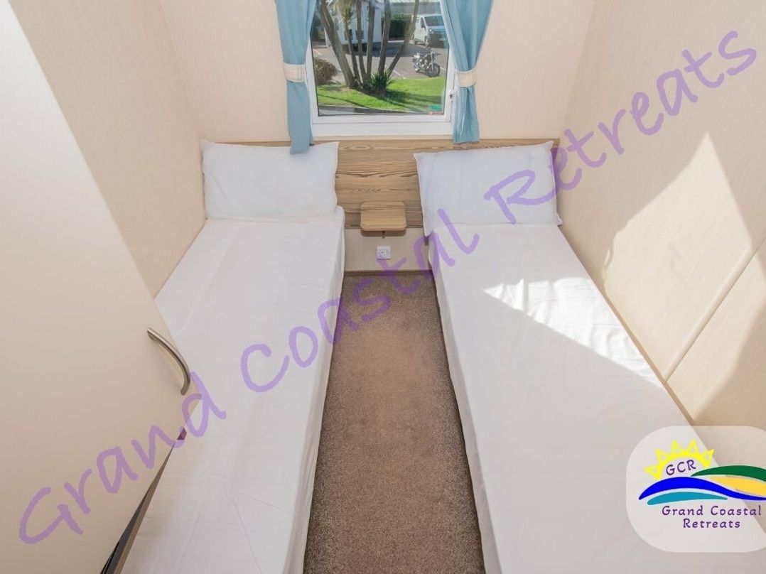 Devon Cliffs Holiday Park - Holiday Accommodation 6399