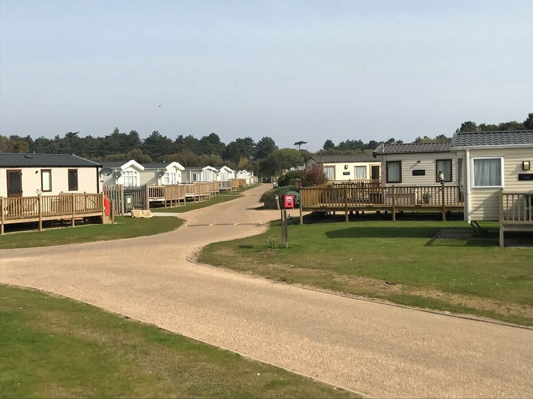 Pinewoods Holiday Park - Holiday Accommodation 6620