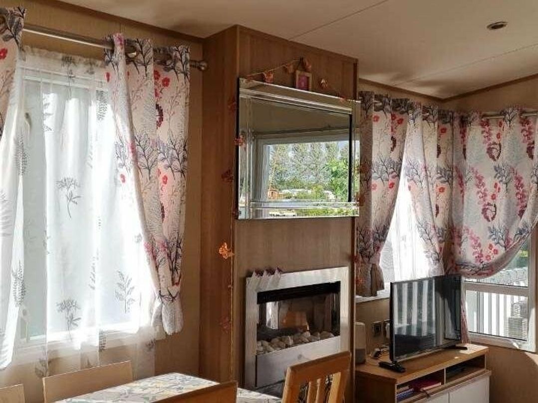 Tattershall Lakes Country Park - Holiday Accommodation 6778