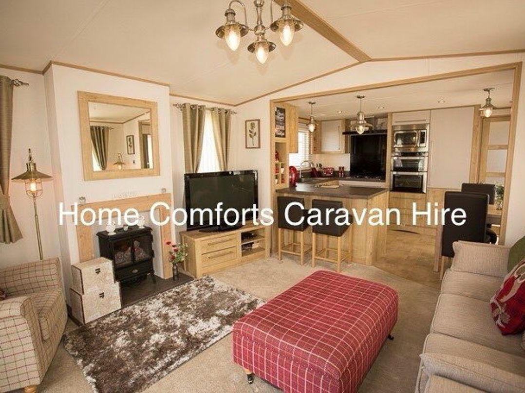 Golden Gate Holiday Centre - Holiday Accommodation 6959