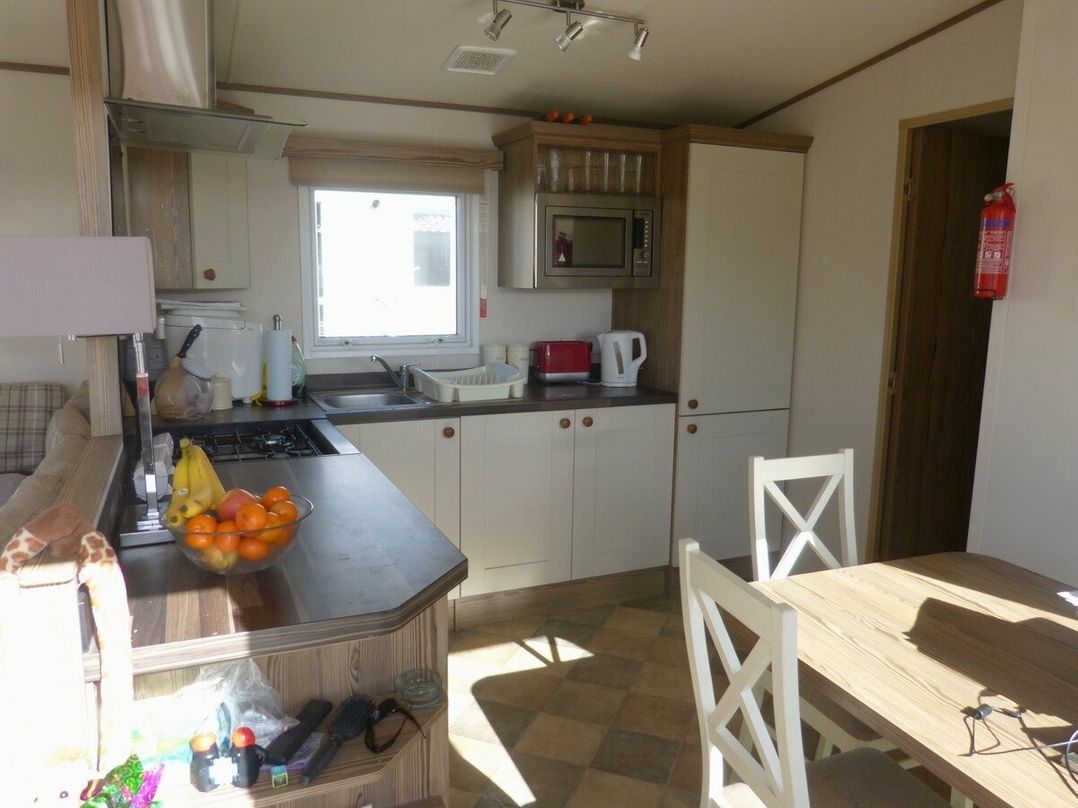 Trecco Bay - Holiday Accommodation 6971