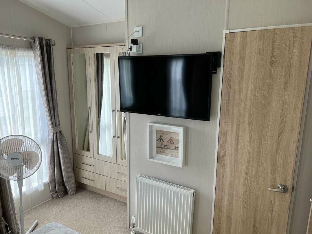 Pinewoods Holiday Park - Holiday Accommodation 6988