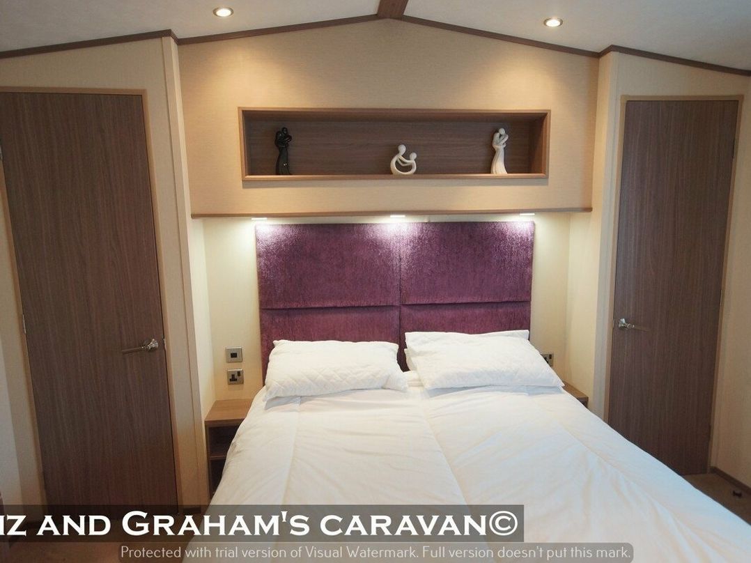 Golden Sands Kinmel Bay - Holiday Accommodation 700