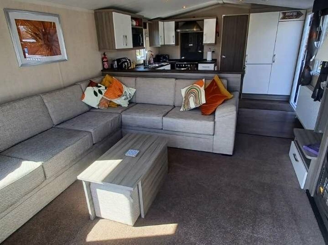 Marton Mere Holiday Village - Holiday Accommodation 7193