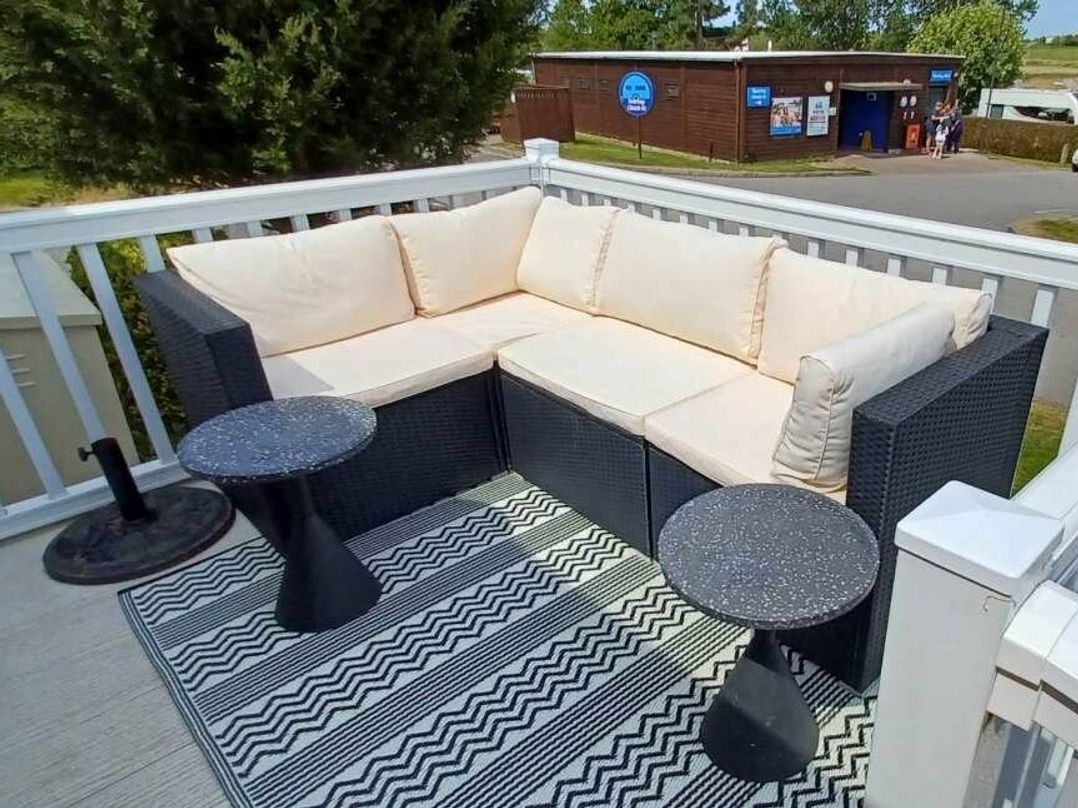 Marton Mere Holiday Village - Holiday Accommodation 7193