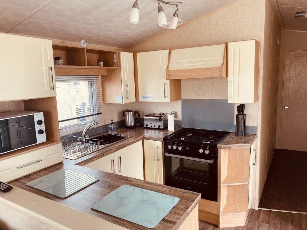 Golden Gate Holiday Centre - Holiday Accommodation 7296