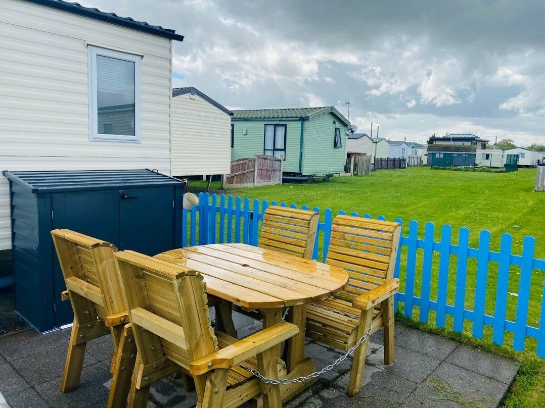 Golden Gate Holiday Centre - Holiday Accommodation 7296