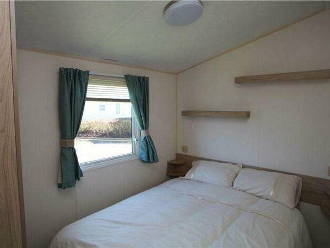 Devon Cliffs Holiday Park - Holiday Accommodation 7324