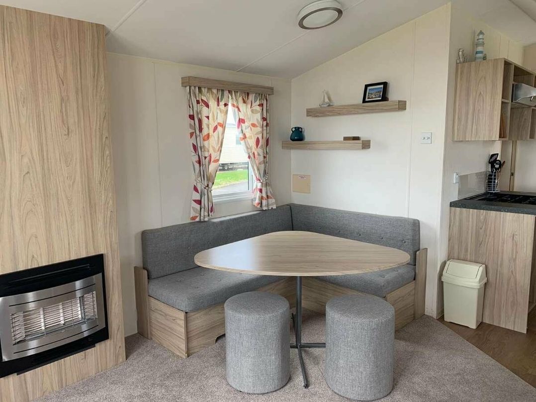 Devon Cliffs Holiday Park - Holiday Accommodation 7324