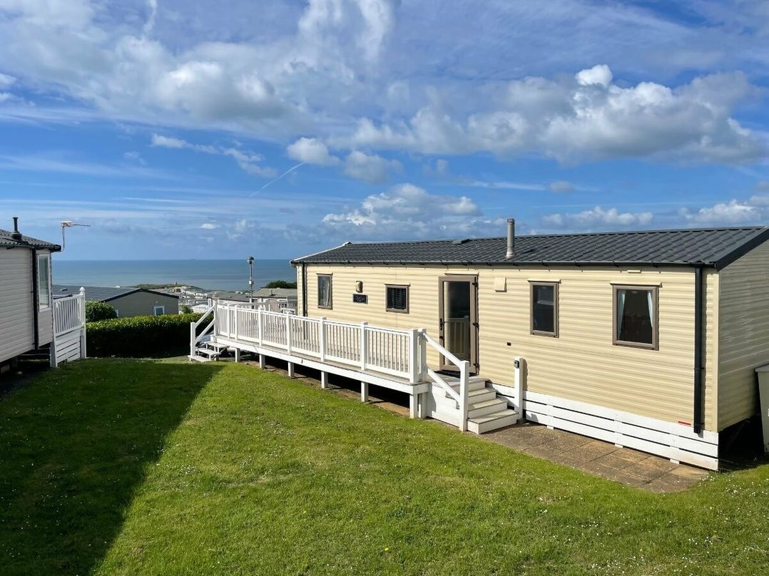 Devon Cliffs Holiday Park - Holiday Accommodation 7324