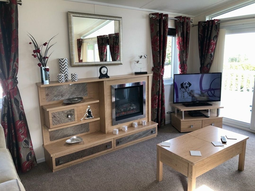 White Acres Holiday Park - Holiday Accommodation 7412