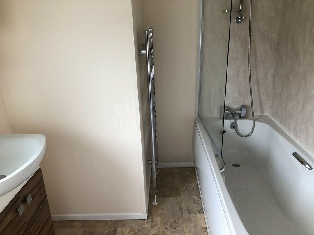 White Acres Holiday Park - Holiday Accommodation 7412