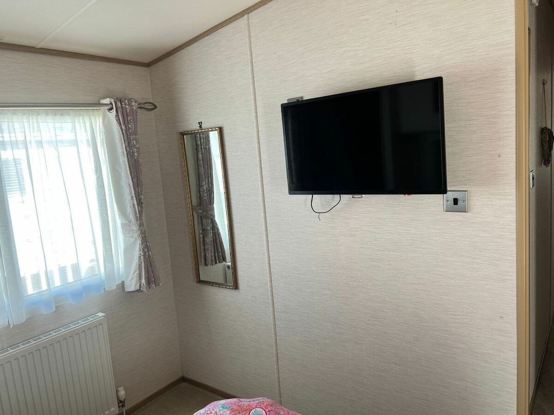 Marton Mere Holiday Village - Holiday Accommodation 7507