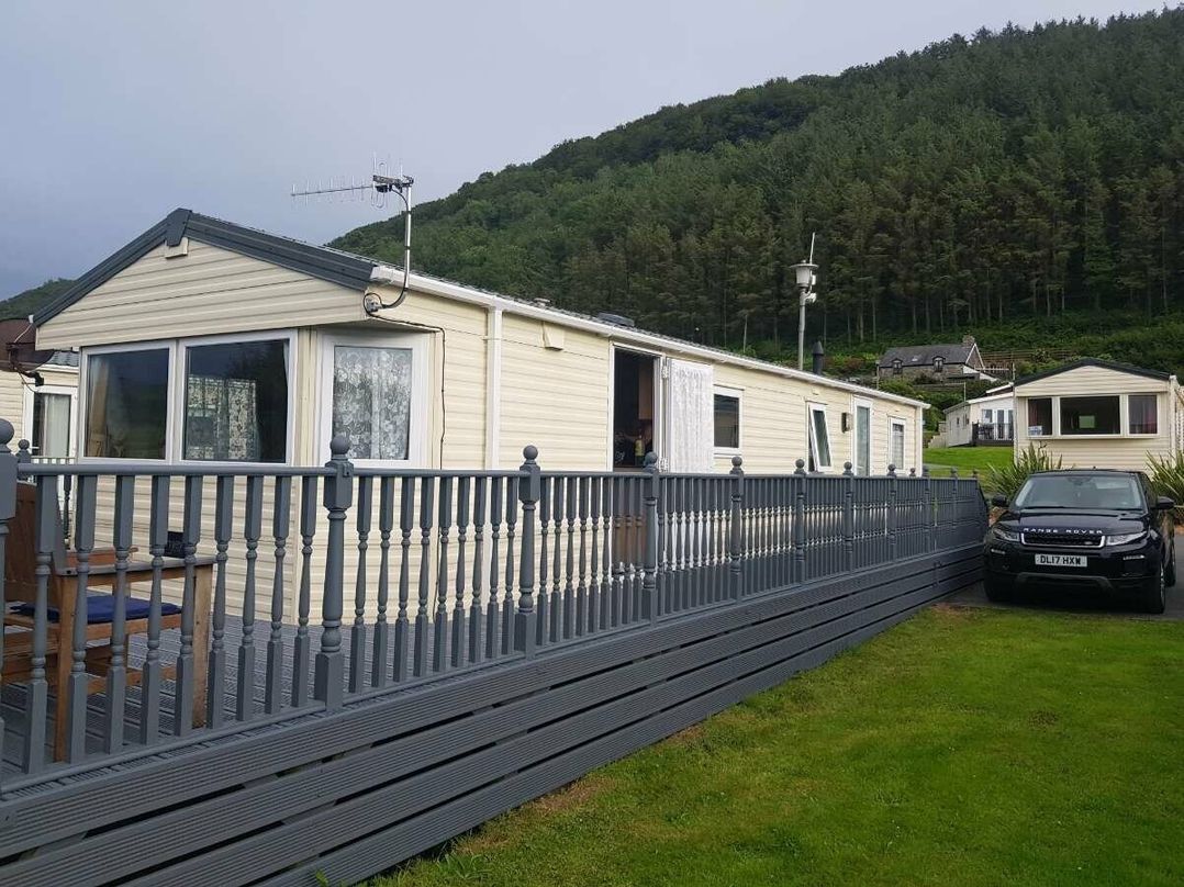 Clarach Bay Holiday Village - Holiday Accommodation 7666