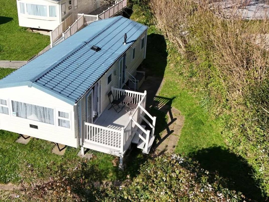 Looe Bay Holiday Park - Holiday Accommodation 772