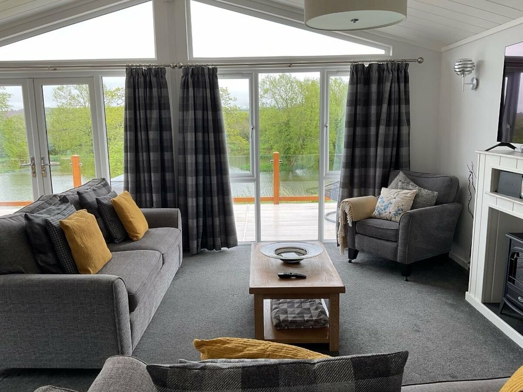 White Acres Holiday Park - Holiday Accommodation 7852
