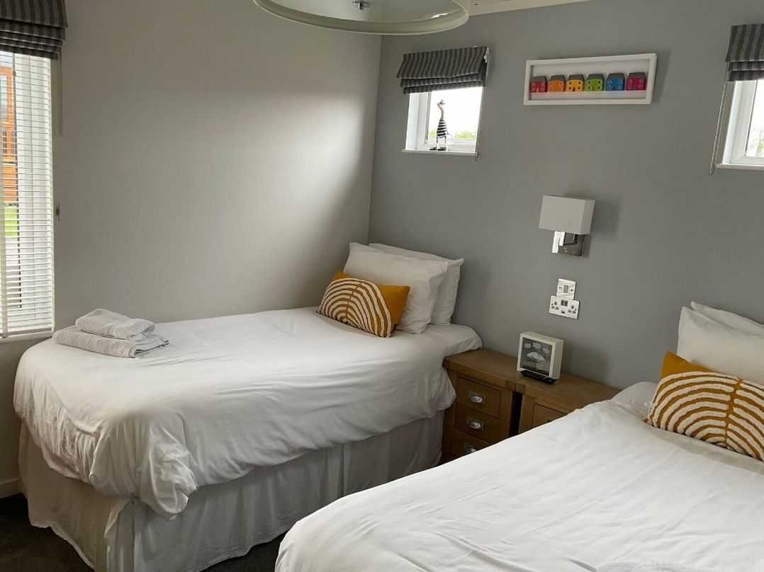 White Acres Holiday Park - Holiday Accommodation 7852