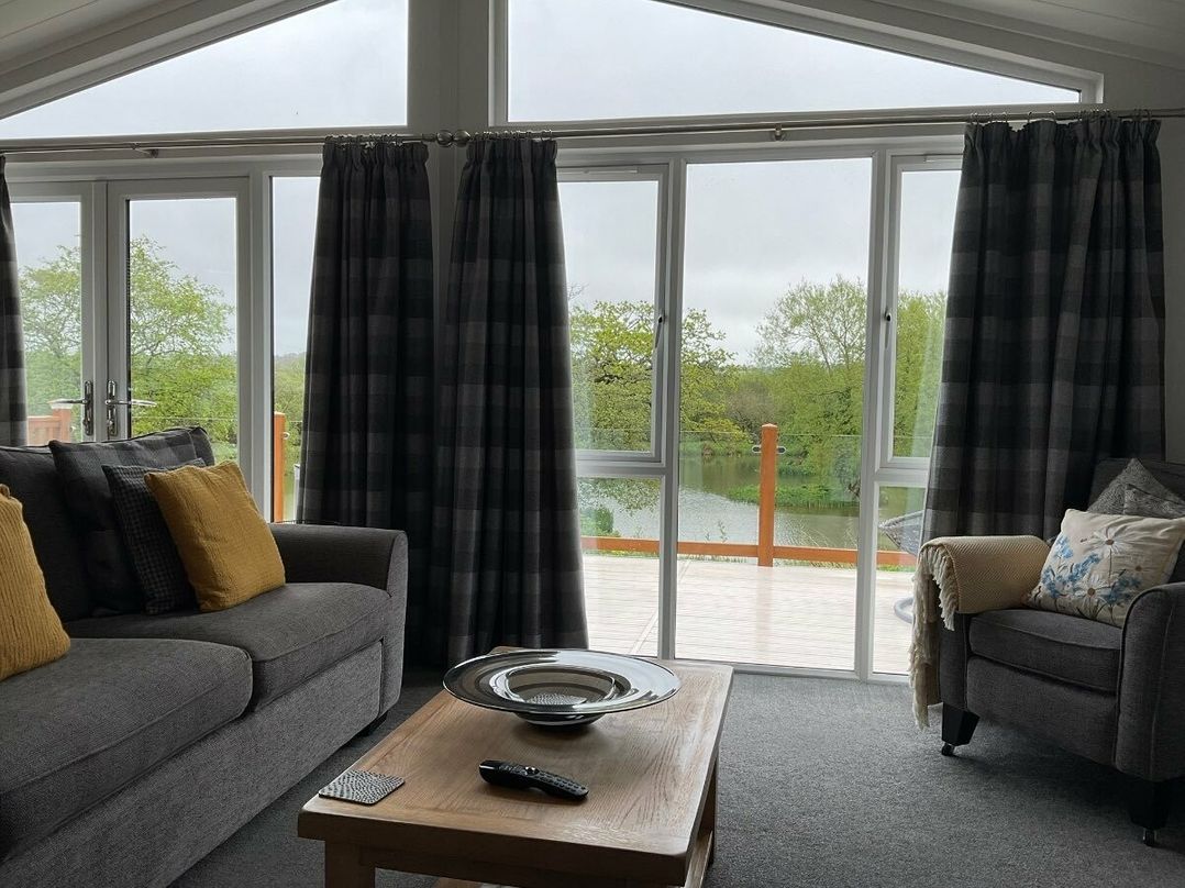 White Acres Holiday Park - Holiday Accommodation 7852