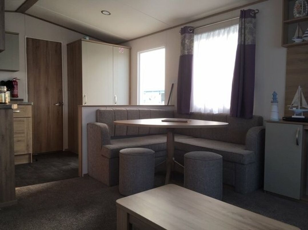 Kingfisher Caravan Park - Holiday Accommodation 7881