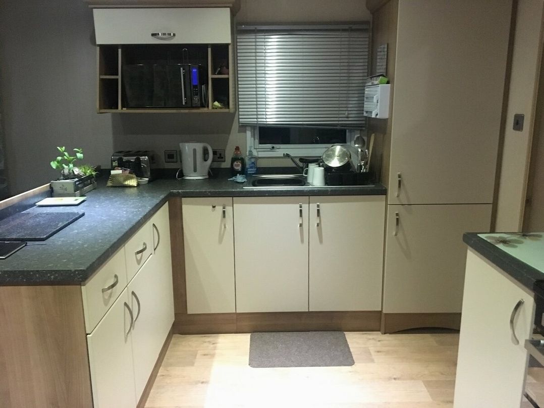 Devon Cliffs Holiday Park - Holiday Accommodation 7924