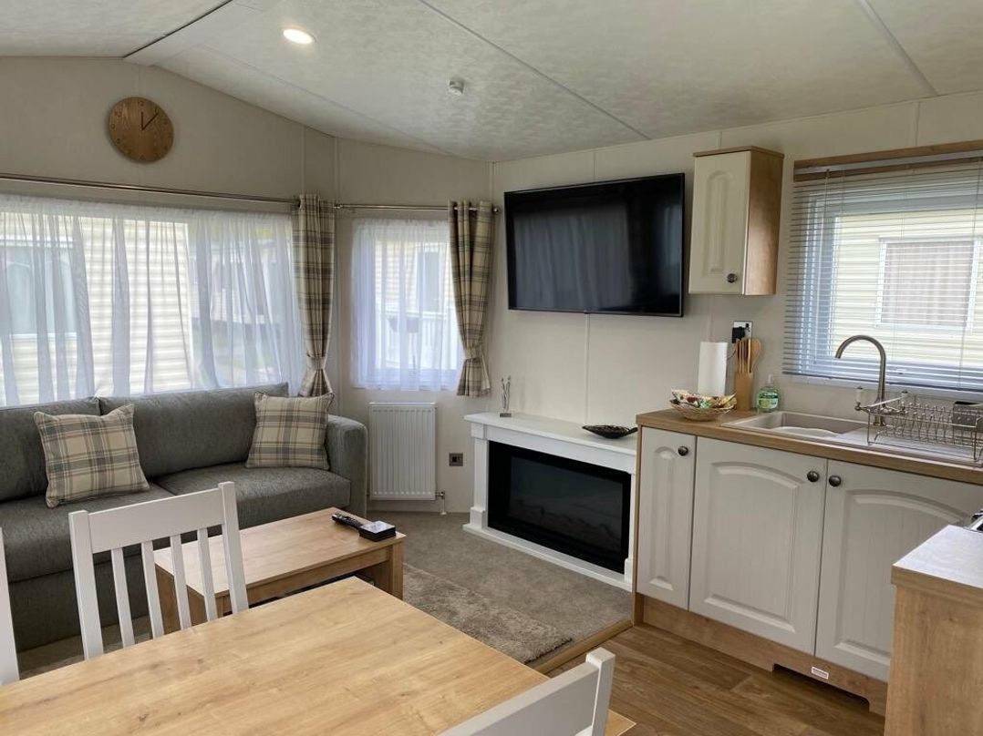 Swanage Bay View - Holiday Accommodation 8104