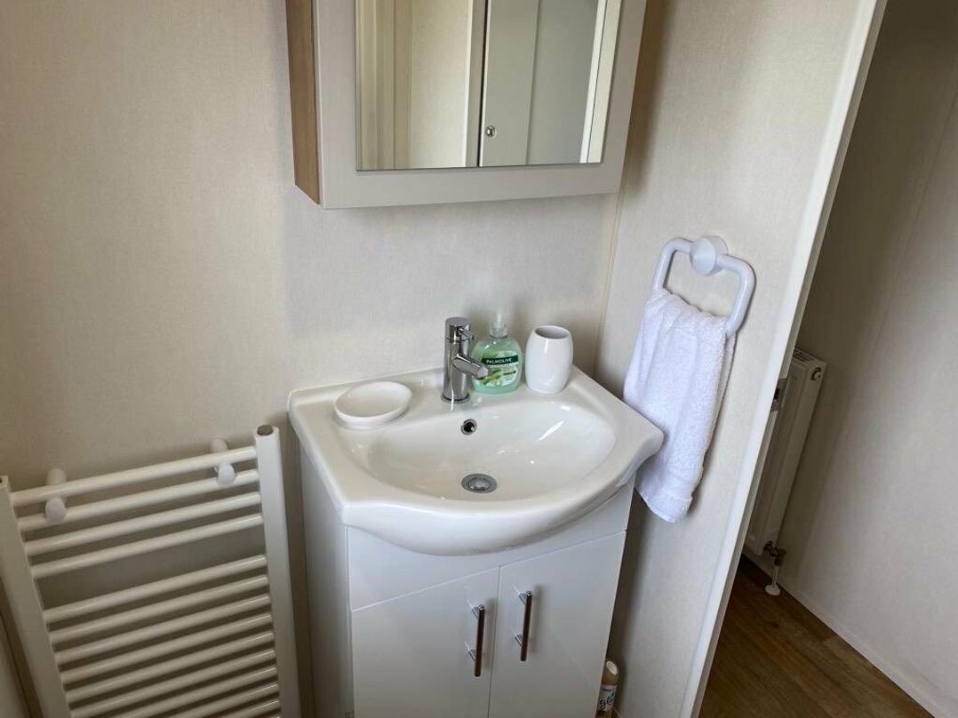 Swanage Bay View - Holiday Accommodation 8104