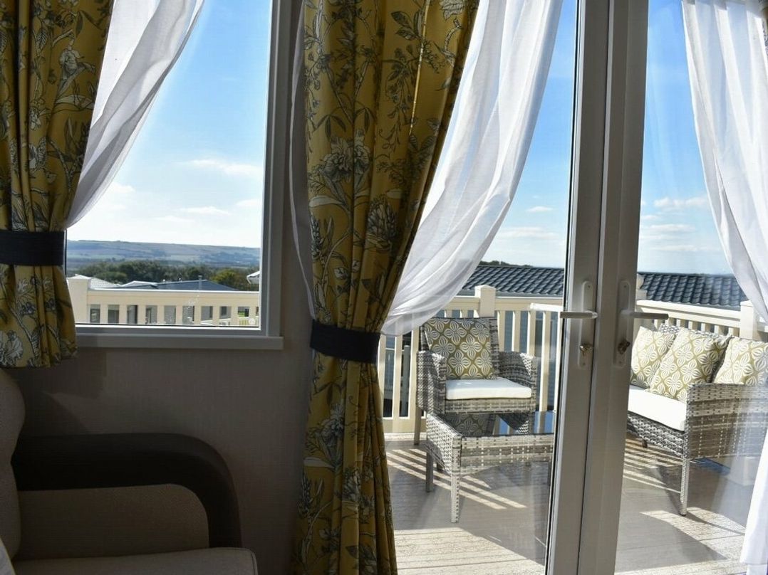 Blue Dolphin Holiday Park - Holiday Accommodation 8128