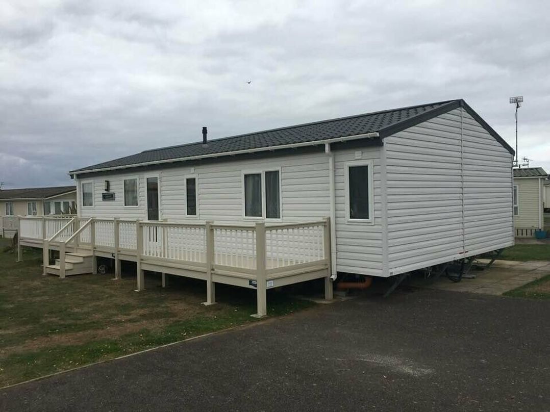 Manor Park Holiday Village - Holiday Accommodation 8164