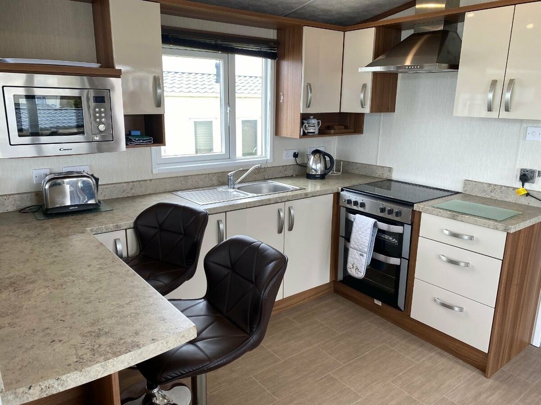 Perran Sands - Holiday Accommodation 8182