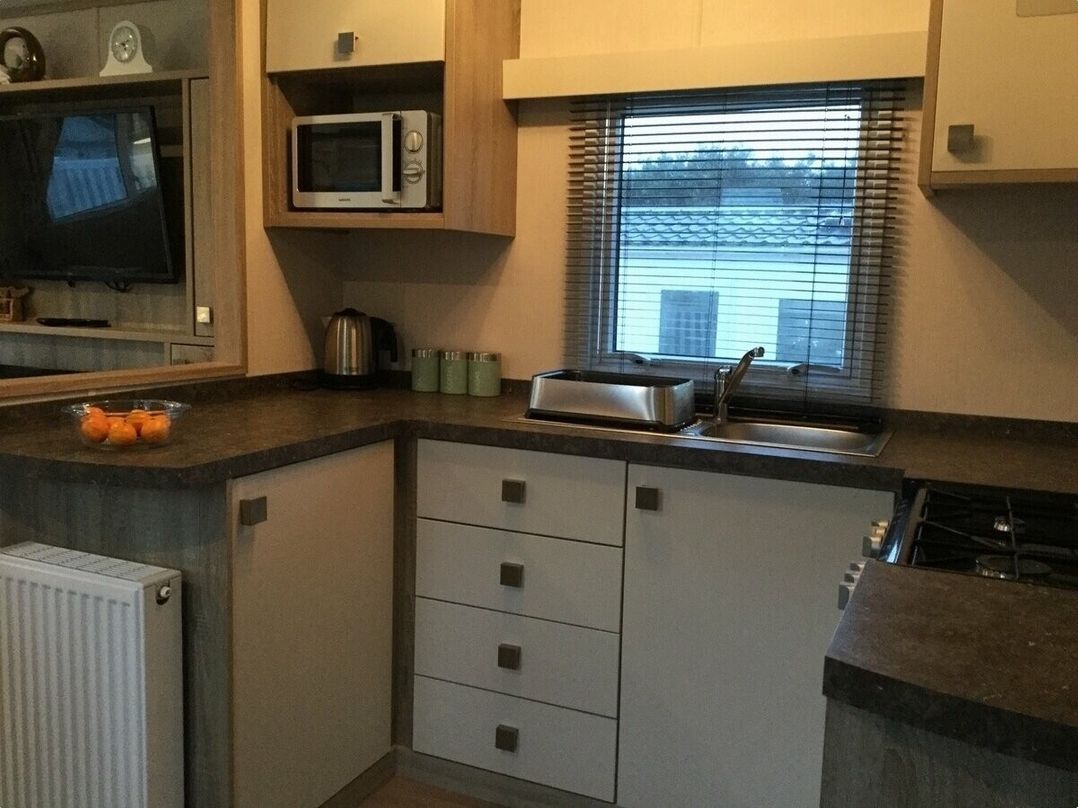 Praa Sands Holiday Park - Holiday Accommodation 8186