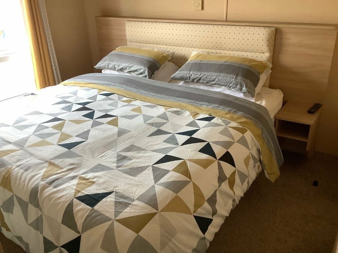 Manor Park Holiday Village - Holiday Accommodation 8252