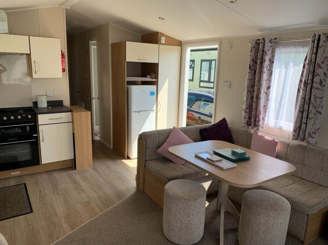 Caister Holiday Park - Holiday Accommodation 8272