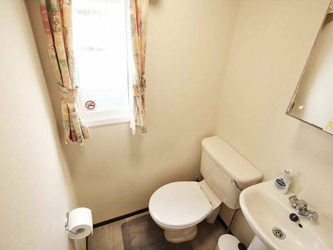 Ocean Edge Leisure Park - Holiday Accommodation 8297