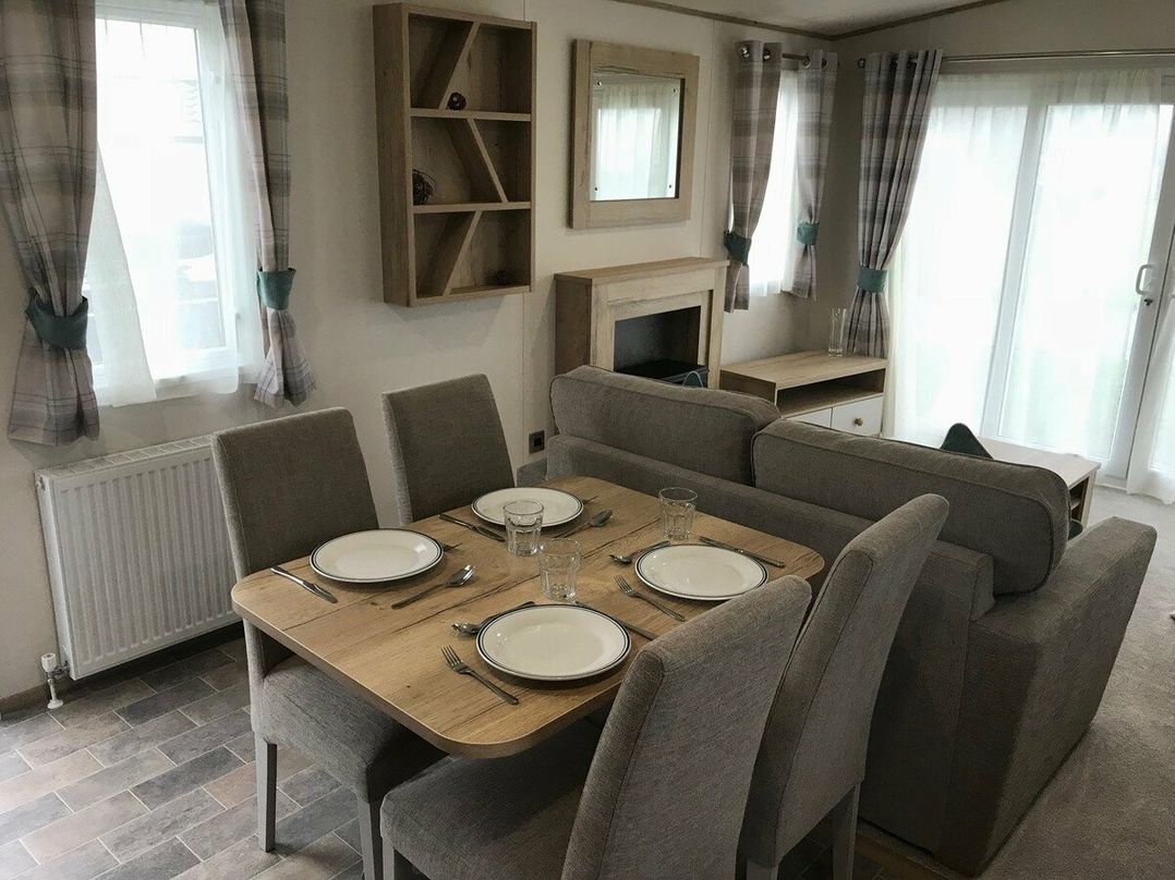 Durdle Door Holiday Park - Holiday Accommodation 8299