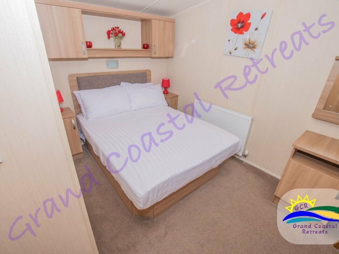 Devon Cliffs Holiday Park - Holiday Accommodation 8305