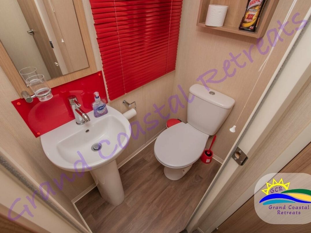 Devon Cliffs Holiday Park - Holiday Accommodation 8305