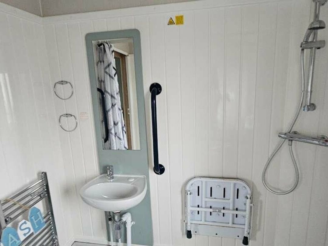 Golden Sands - Holiday Accommodation 8309