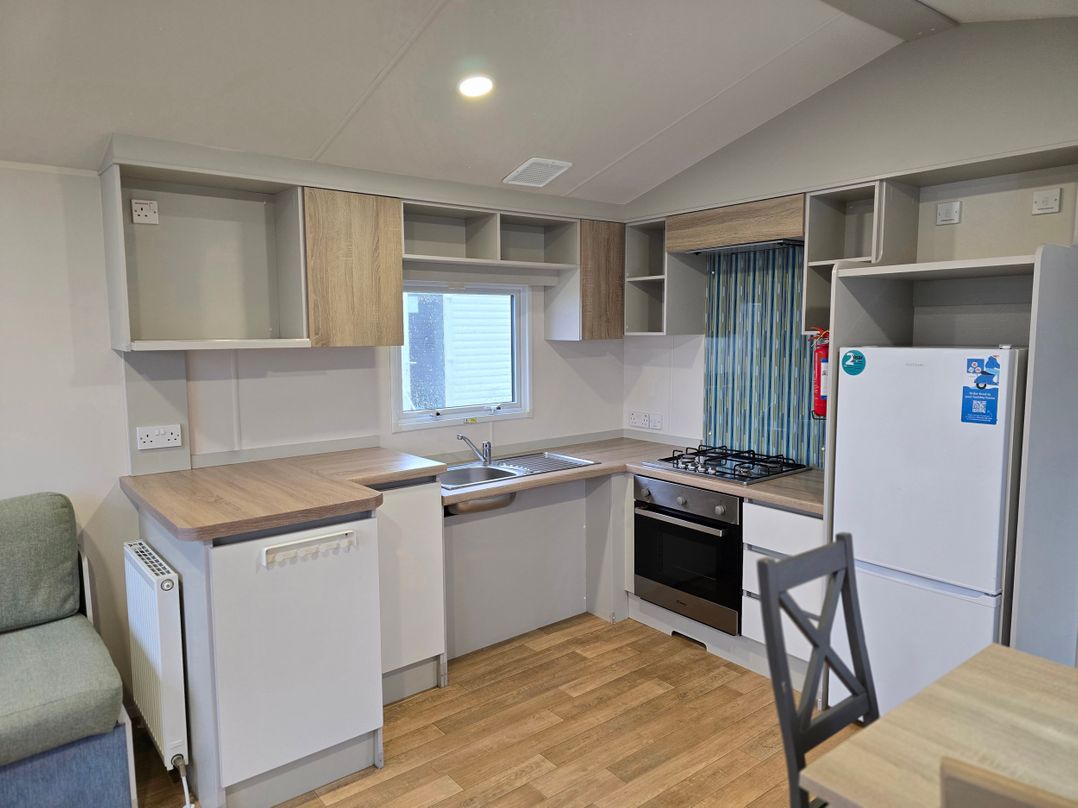 Golden Sands - Holiday Accommodation 8309