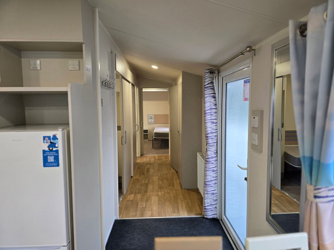 Golden Sands - Holiday Accommodation 8309