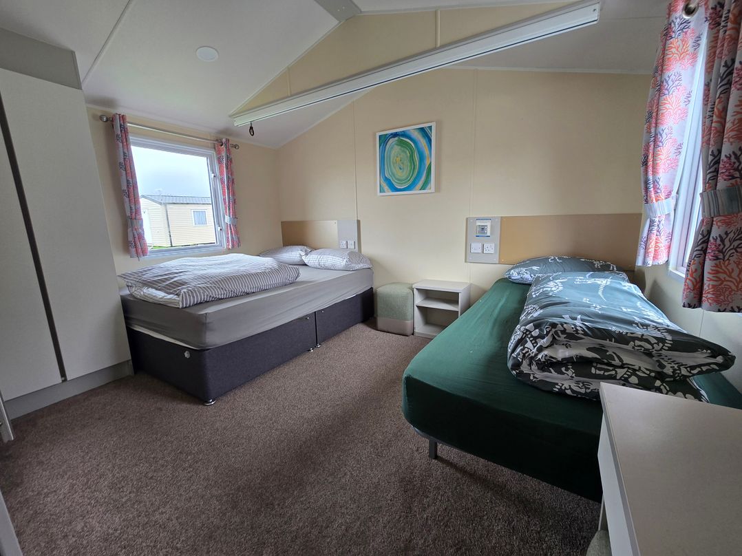 Golden Sands - Holiday Accommodation 8309