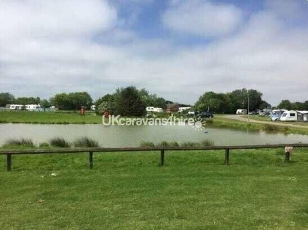 Golden Sands - Holiday Accommodation 8353