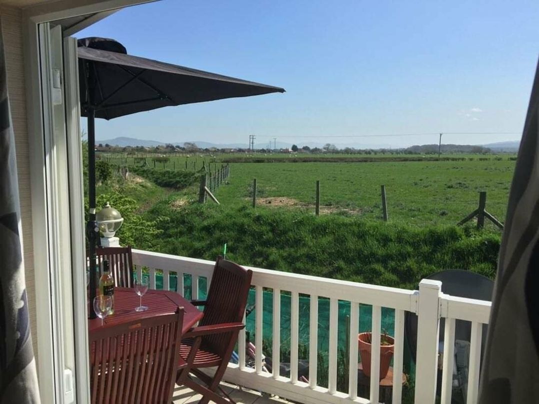 Ty Mawr Holiday Park - Holiday Accommodation 8600