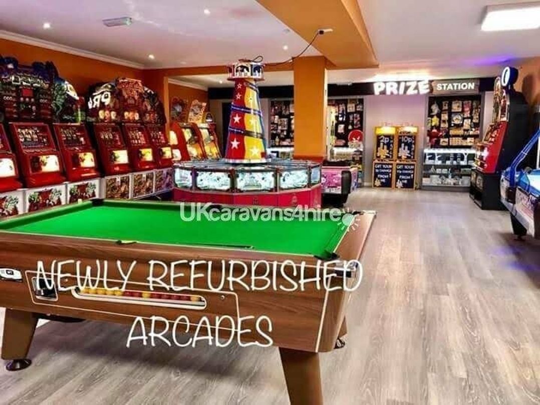 Ty Mawr Holiday Park - Holiday Accommodation 8600