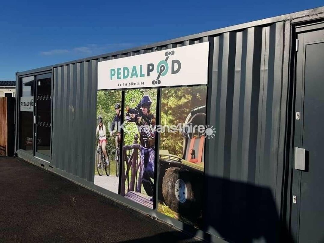 Ty Mawr Holiday Park - Holiday Accommodation 8600