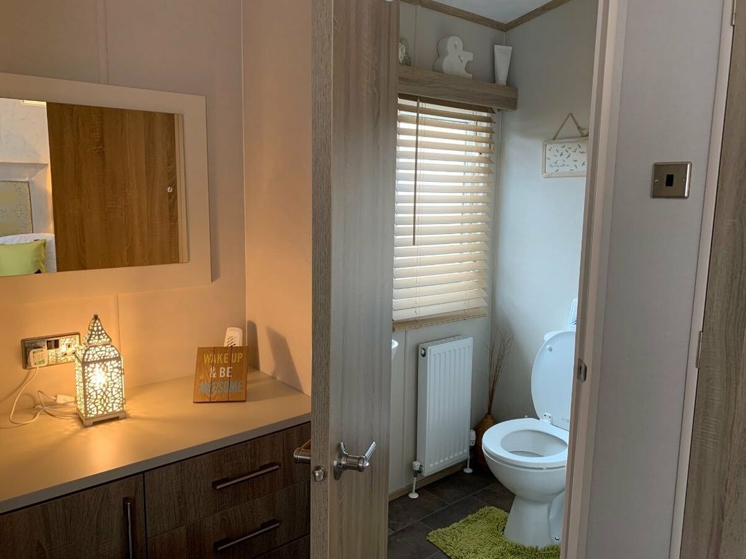 Primrose Valley Holiday Park - Holiday Accommodation 8630