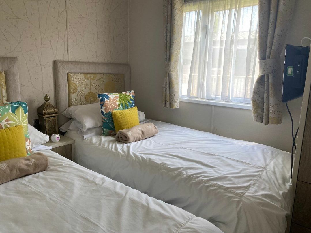 Primrose Valley Holiday Park - Holiday Accommodation 8630