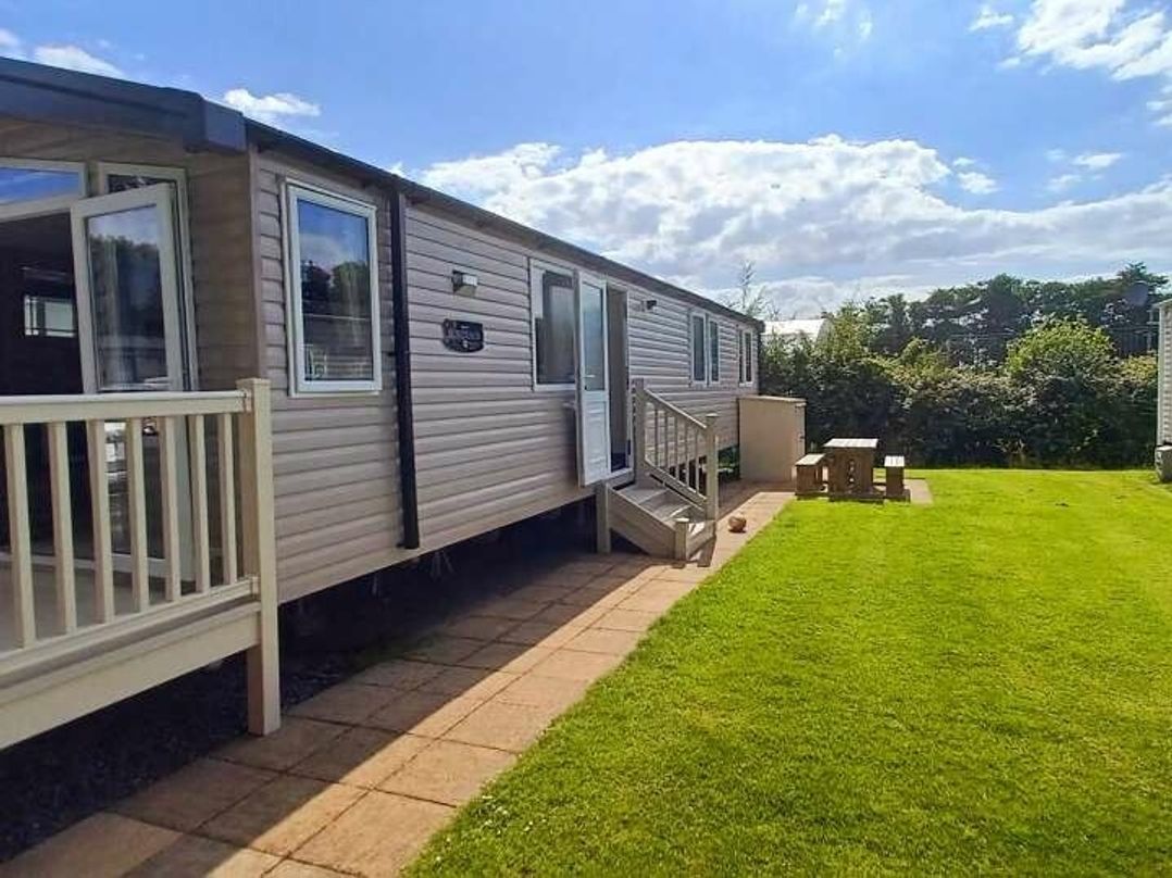Lakeland Leisure Park - Holiday Accommodation 8661